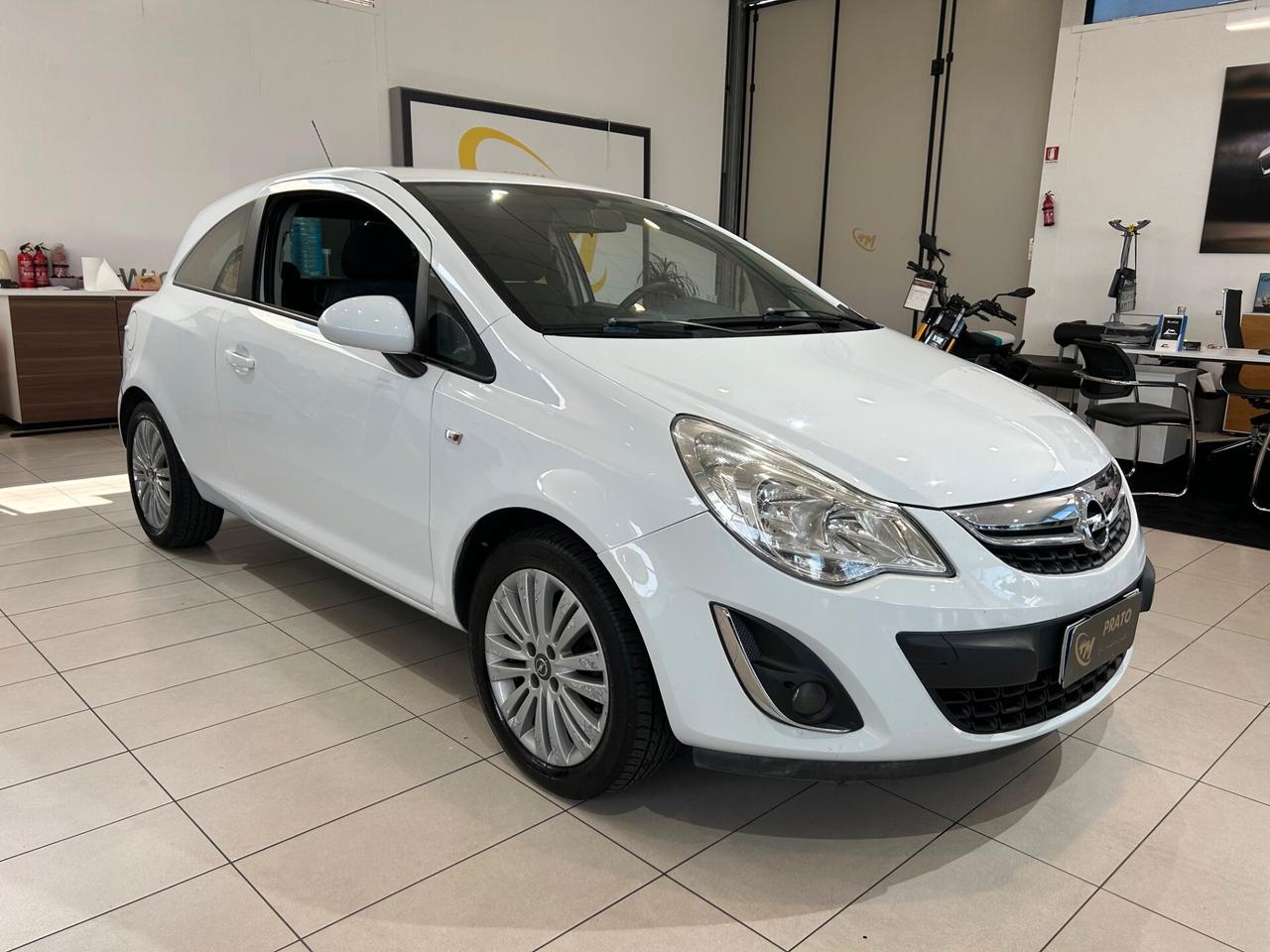 Opel Corsa 1.0 12V 3 porte One