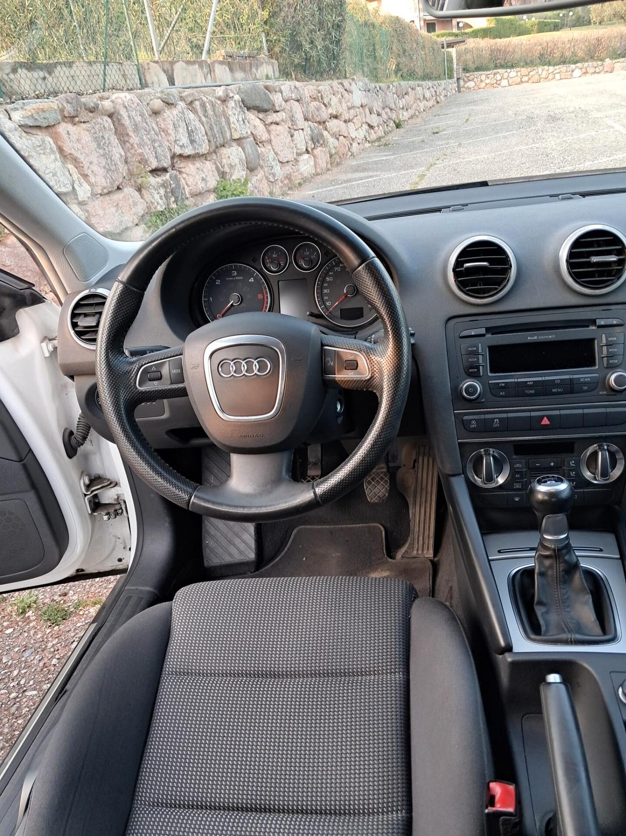 Audi A3 1.6 TDI 105 CV CR Ambition