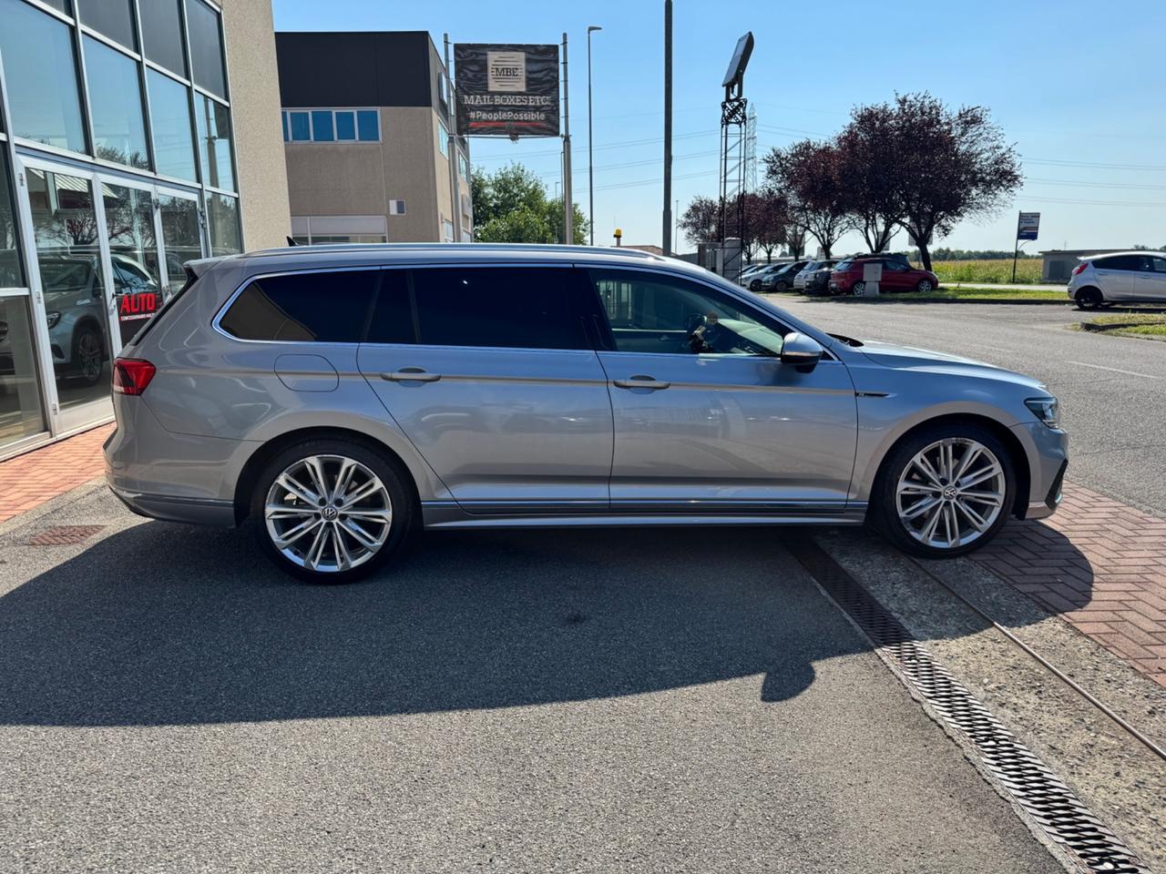 Volkswagen Passat Variant 2.0 TDI SCR EVO DSG Executive R-Line EURO6D TEMP