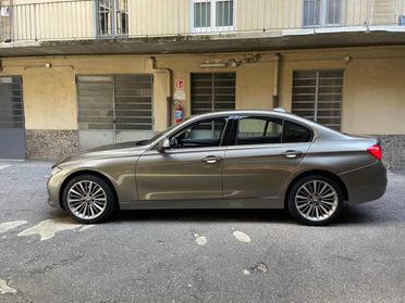 BMW 320 d xDrive LUXURI-PELLE-LED-NAVI