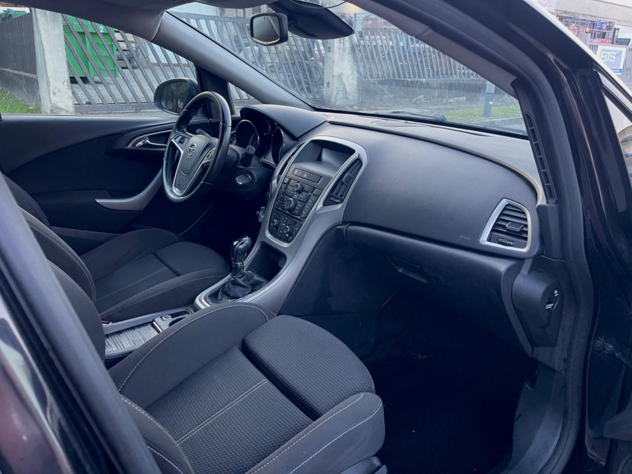 Opel Astra 1.7 CDTI 110CV Sports Tourer Cosmo