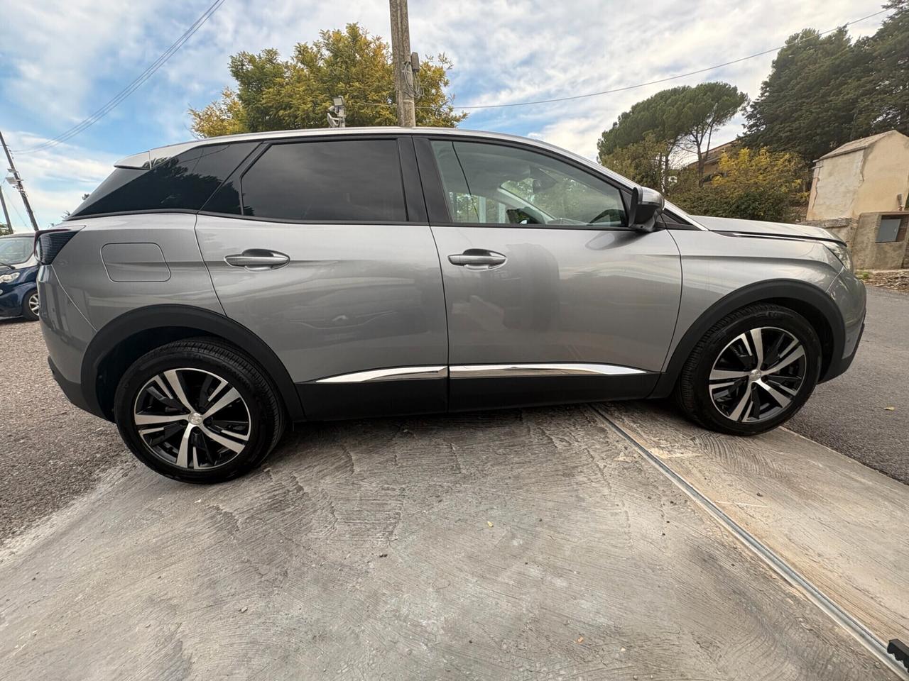 Peugeot 3008 Allure 1.6 BlueHDi (Molto Bella)