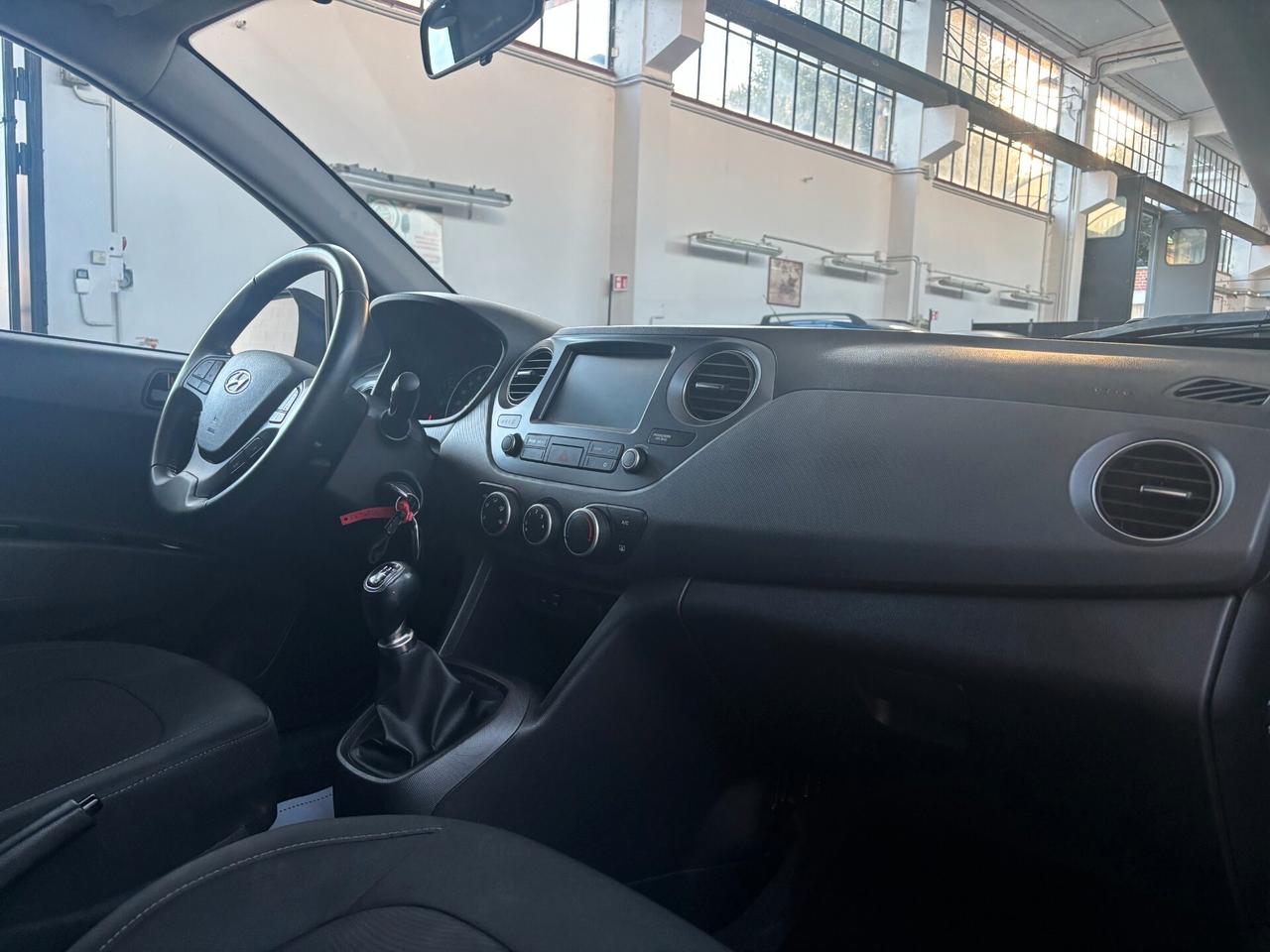 Hyundai i10 1.0 MPI Tech