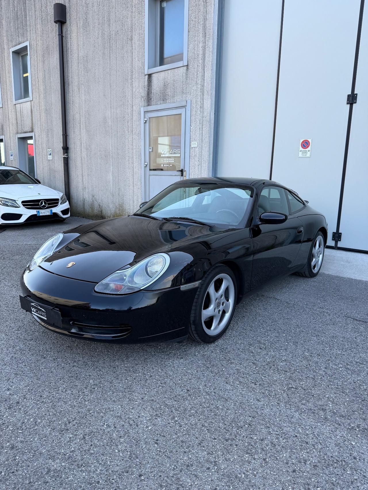 Porsche 996 Carrera Coupé