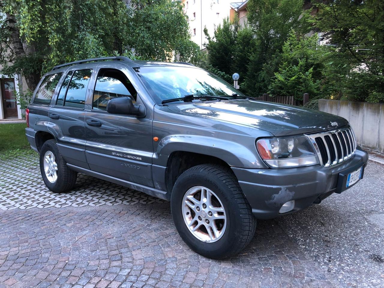 JEEP GRAND CHEROKEE 2.7 CRD QUADRA-TRAC LAREDO