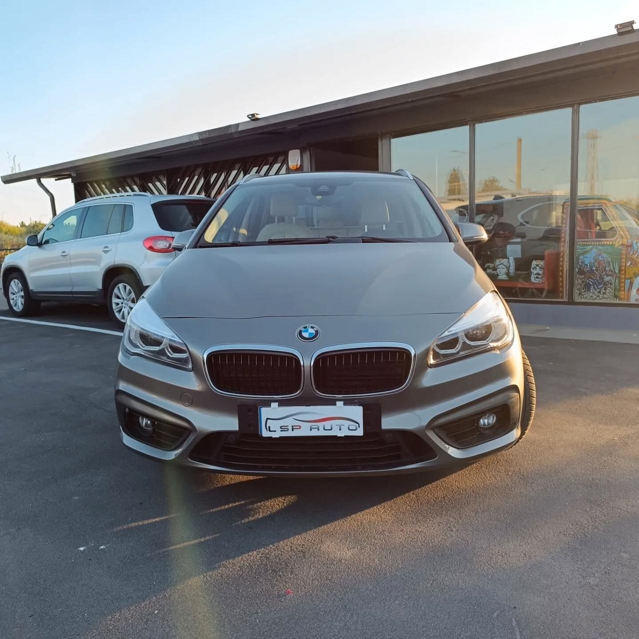 Bmw 2er Active Tourer 218d LUXURY