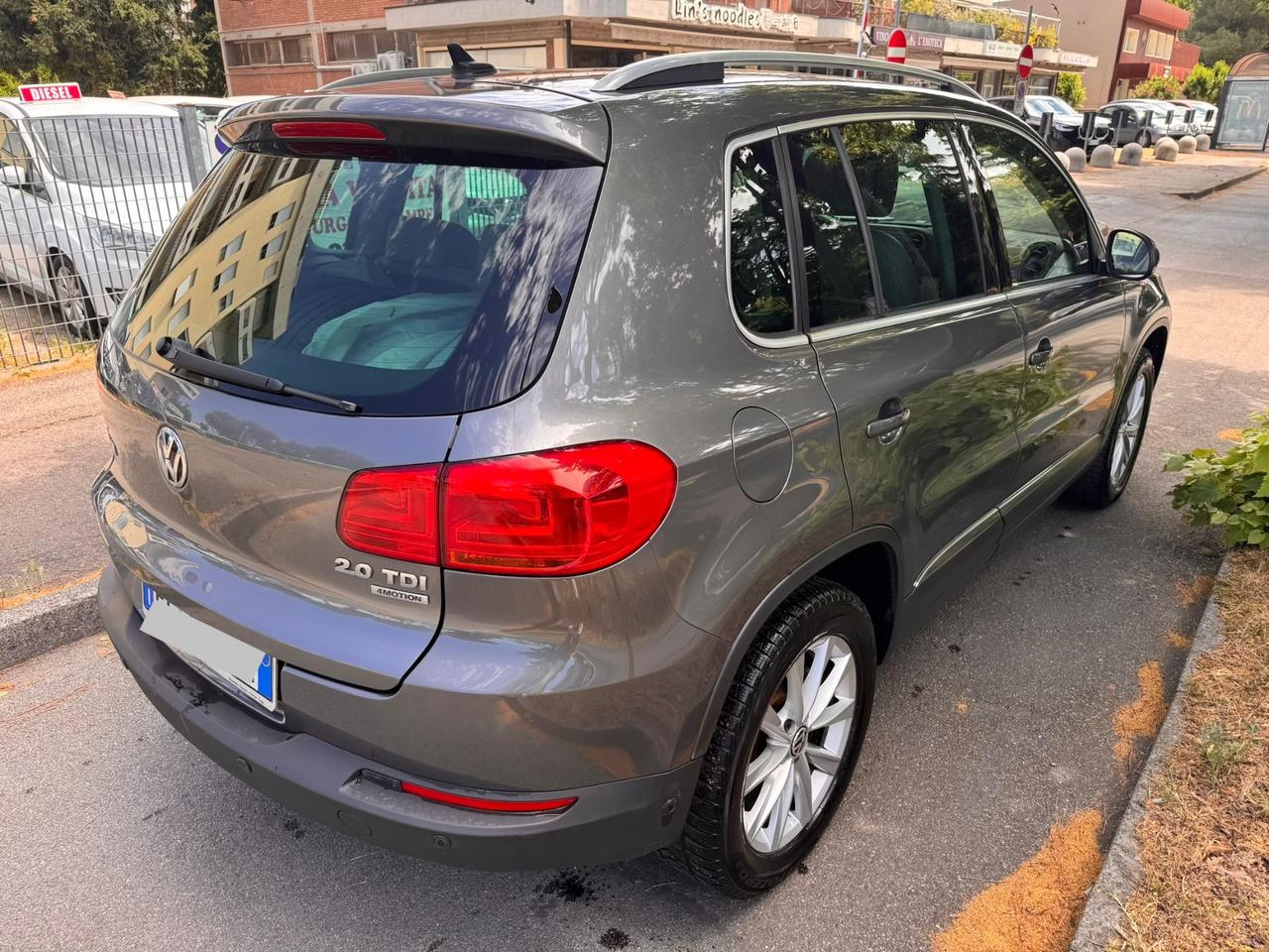 VW Tiguan 2.0 TDI 140CV 4X4 Sport garanzia 12 mesi