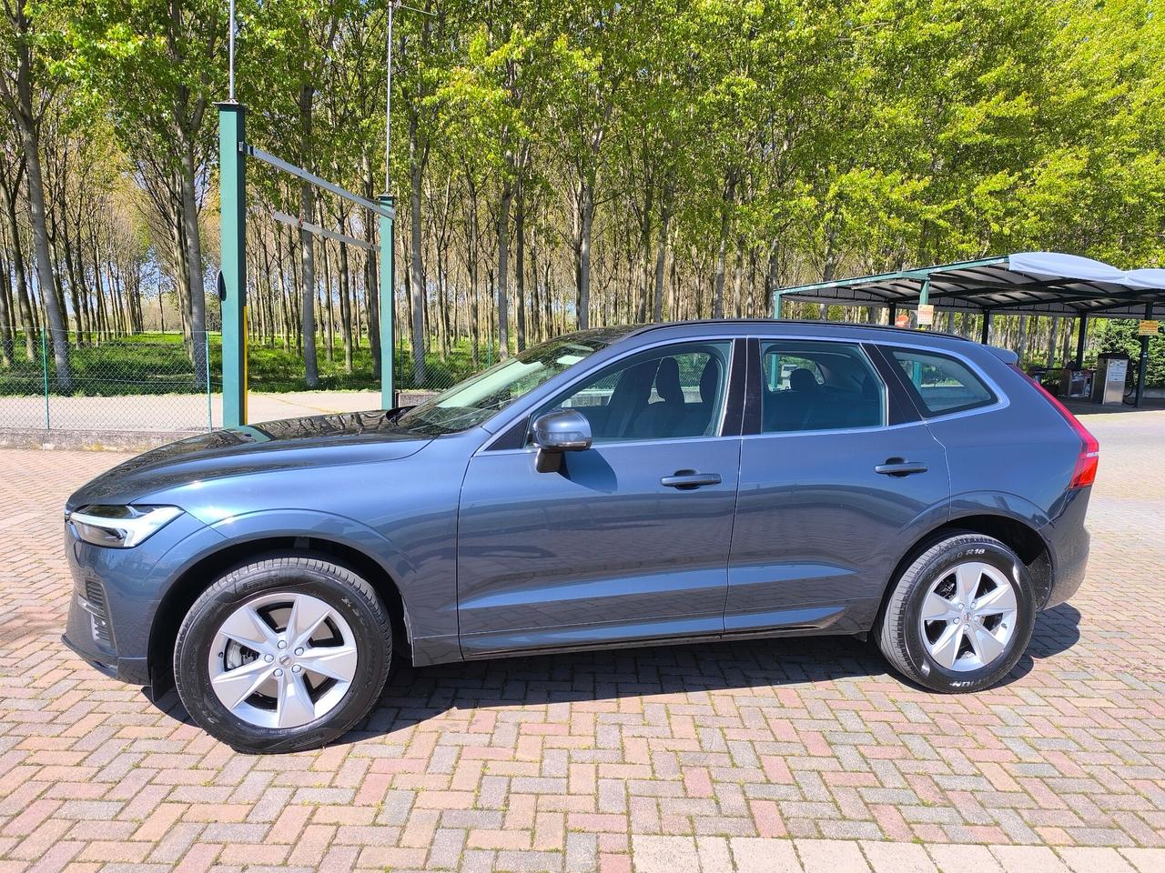 Volvo XC 60 XC60 B4 (d) AWD Geartronic Momentum Pro