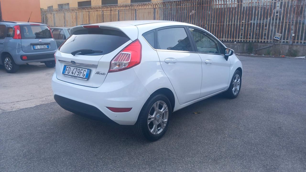 Ford Fiesta 1.4 5p. Bz.- GPL Titanium