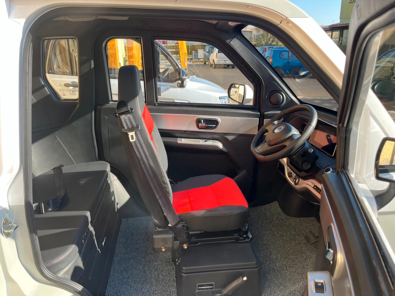 BEBETTA scooter cabinato disabili/anziani minicar