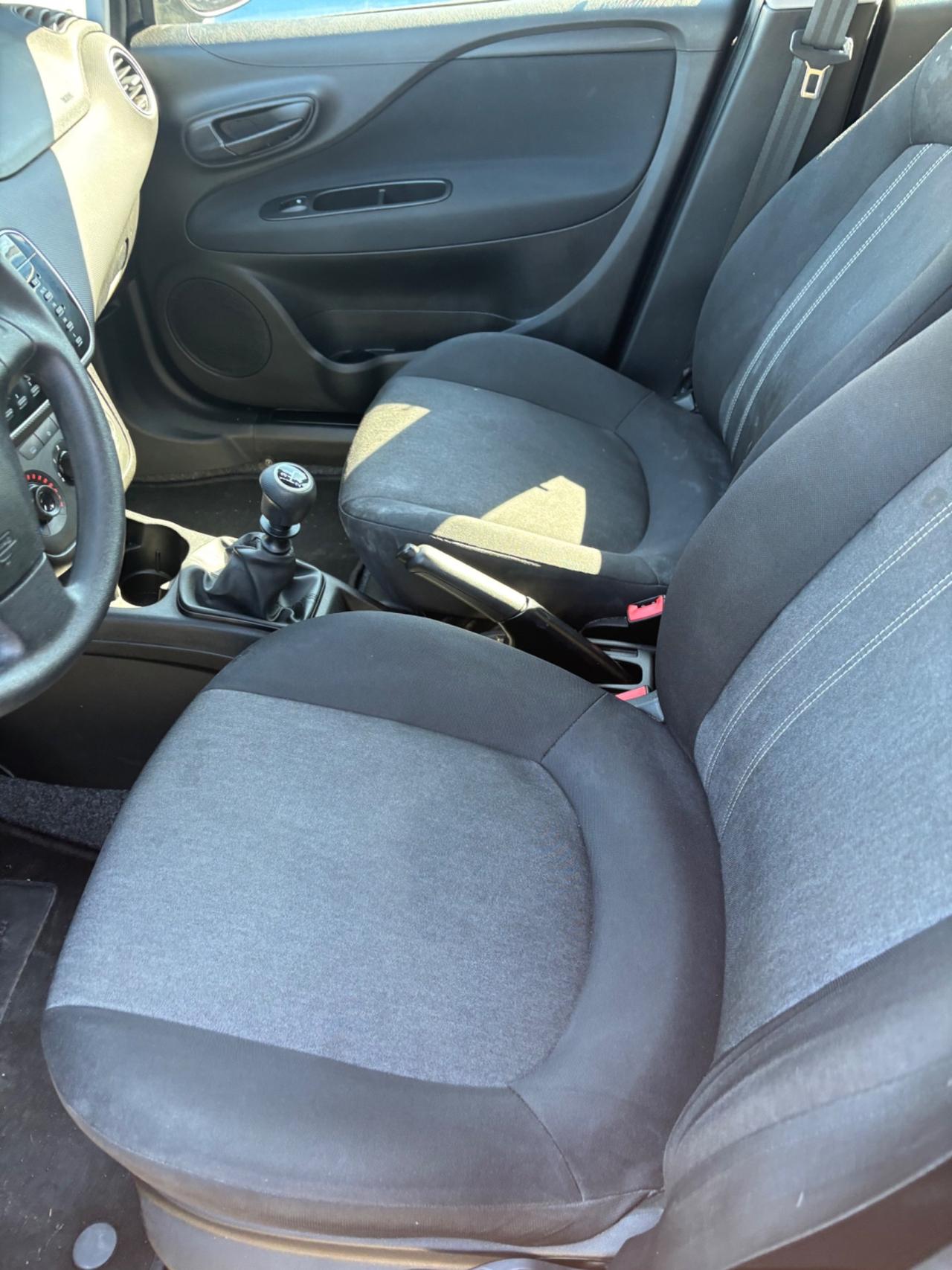 Fiat Punto 1.2 8V 5 porte Lounge per neopatentati