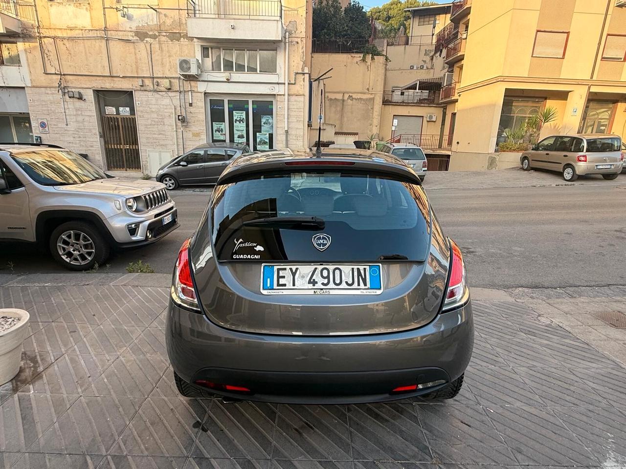Lancia Ypsilon 1.2 69 CV 5 porte Elle