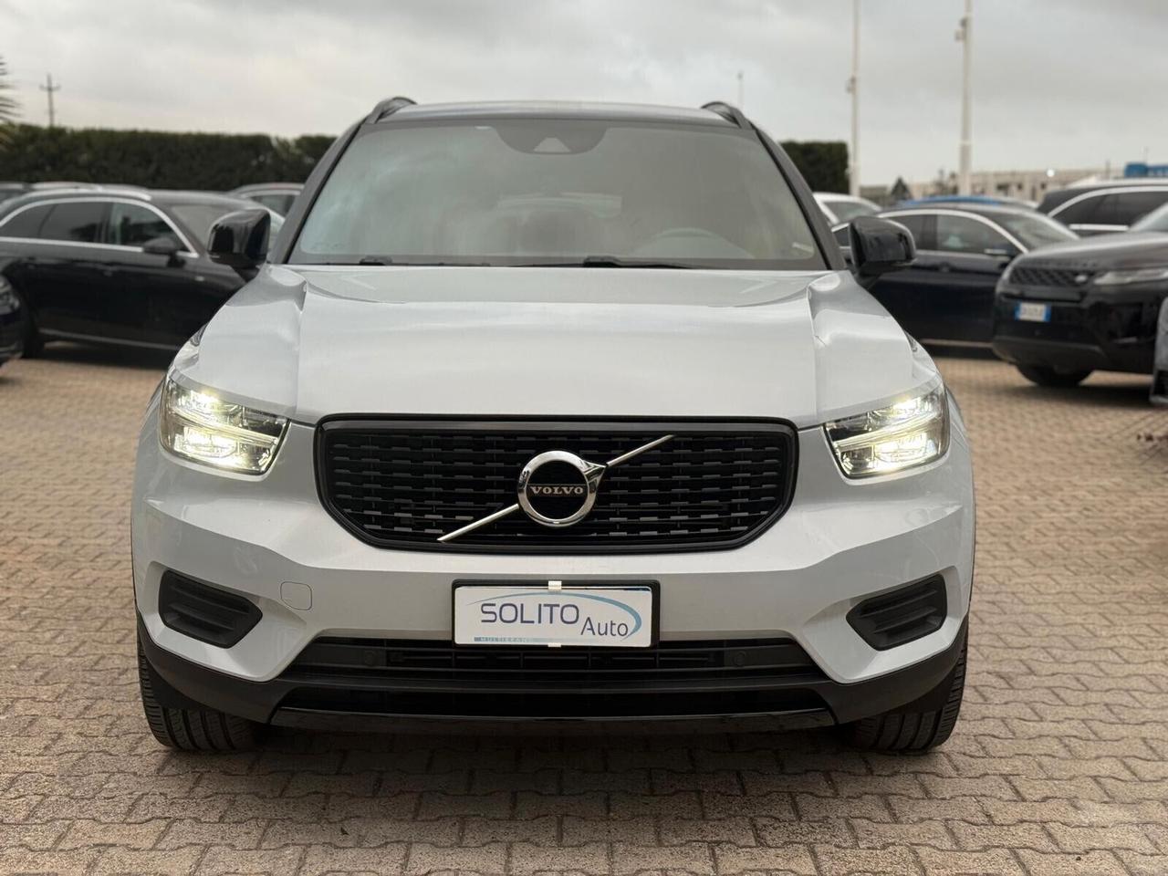 Volvo XC40 Recharge Plug-in Hybrid R-Design 211CV