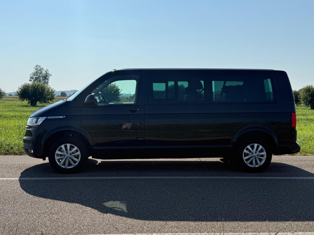 Volkswagen Caravelle 2.0 TDI 150CV "PASSO LUNGO-IVA ESPOSTA-KM 15000 !!!"