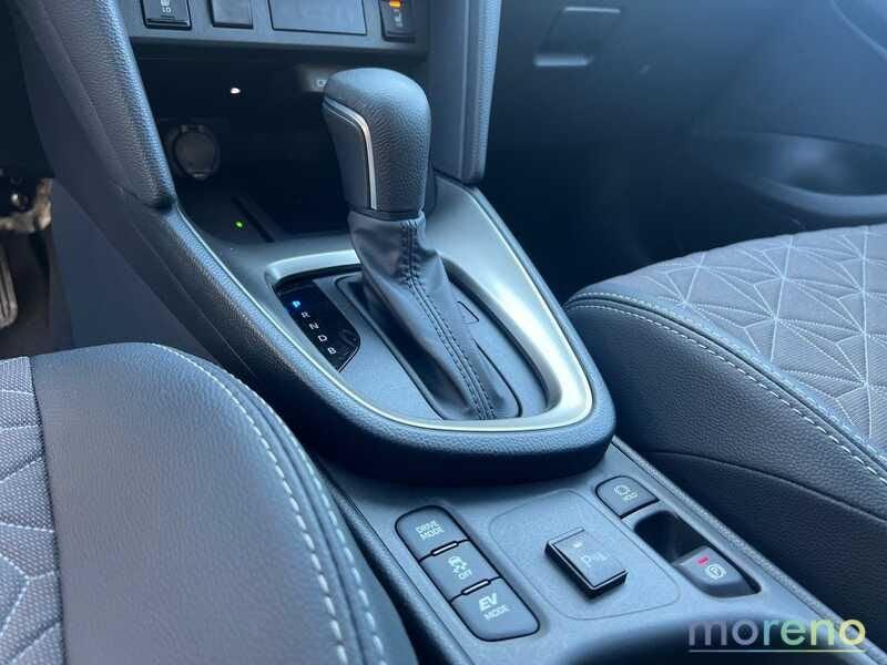 Toyota Yaris Cross 1.5h Lounge fwd 130 CV e-cvt