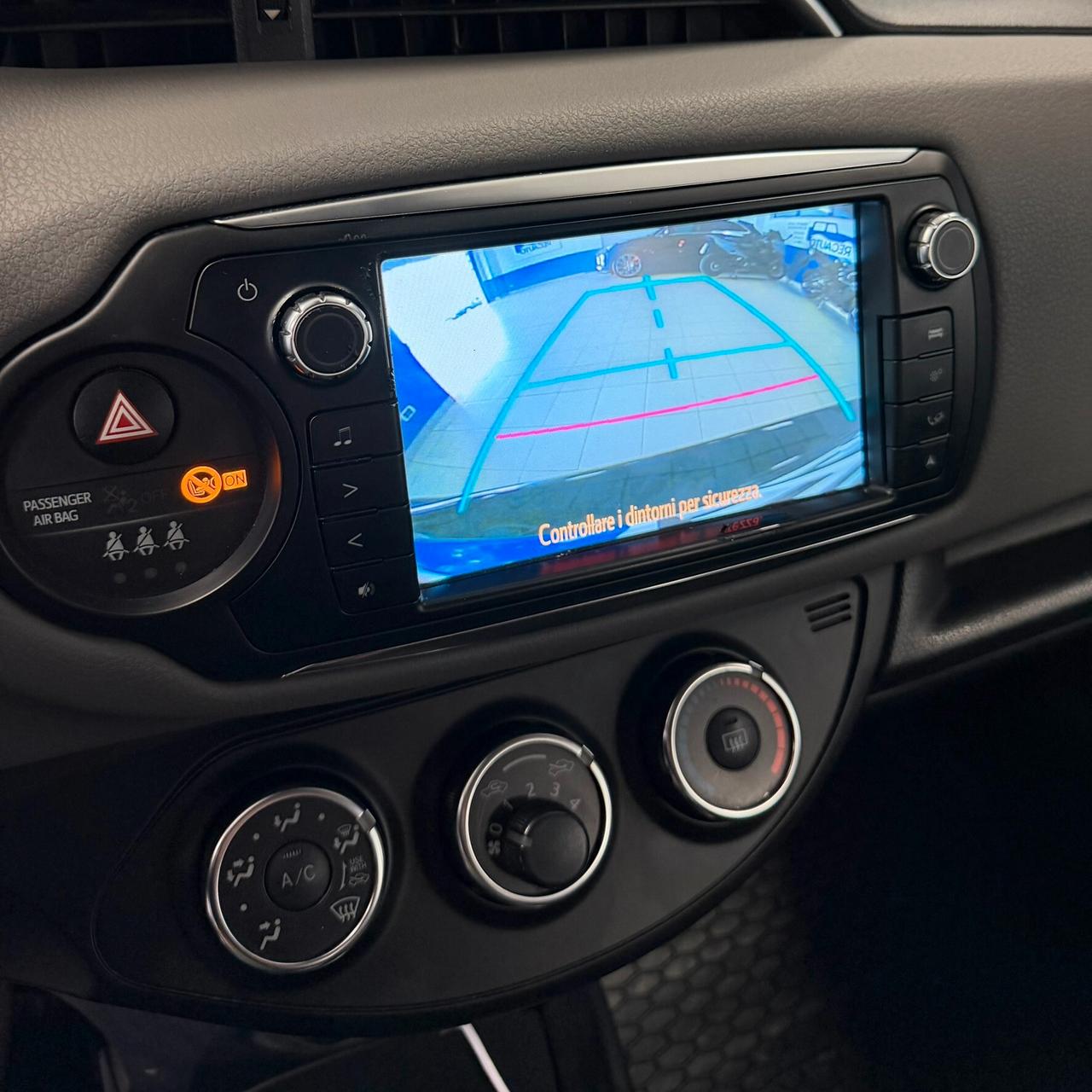 Toyota Yaris 1.4 D-4D 5 porte Lounge