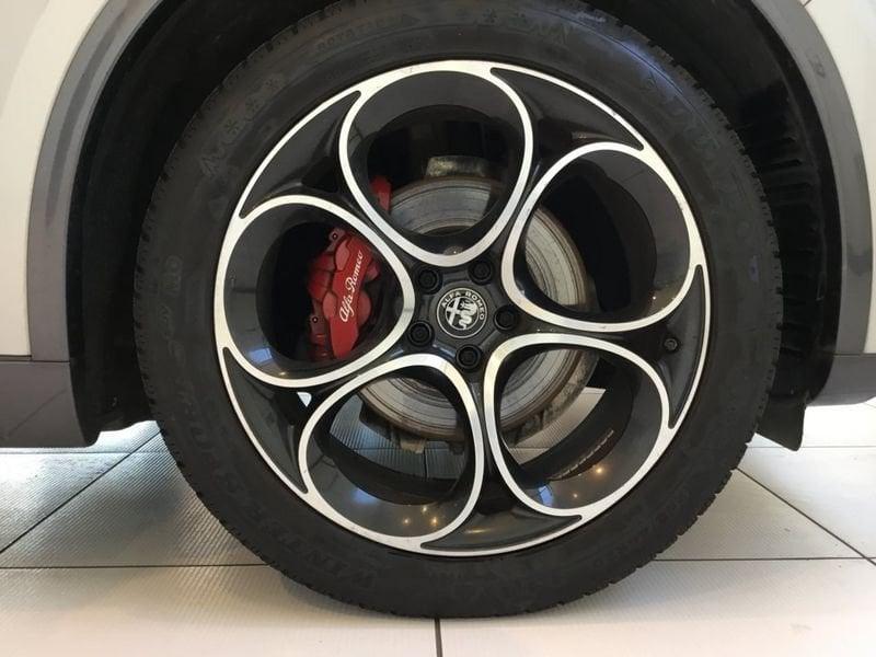 Alfa Romeo Stelvio 2.2 Turbodiesel 210 CV AT8 Q4 Ti MY22