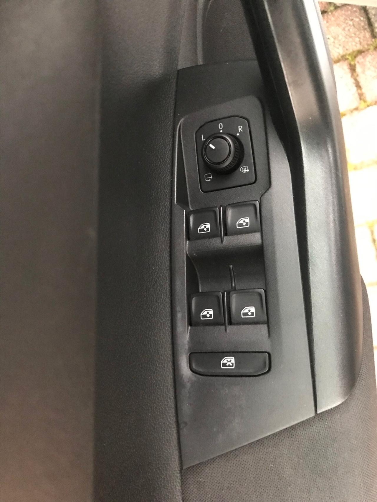 Volkswagen Polo 5p 1.0 evo Comfortline 80cv pdc navi tagliandata