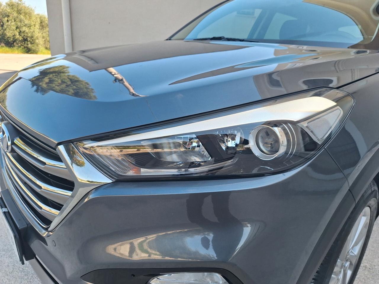 Hyundai Tucson 1.7 crdi X POSSIBLE NAVI CAMERA 2018