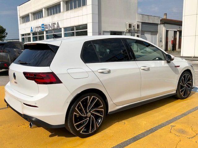 VOLKSWAGEN Golf GTI 2.0 TSI DSG #doppiotrenoruote #iqled