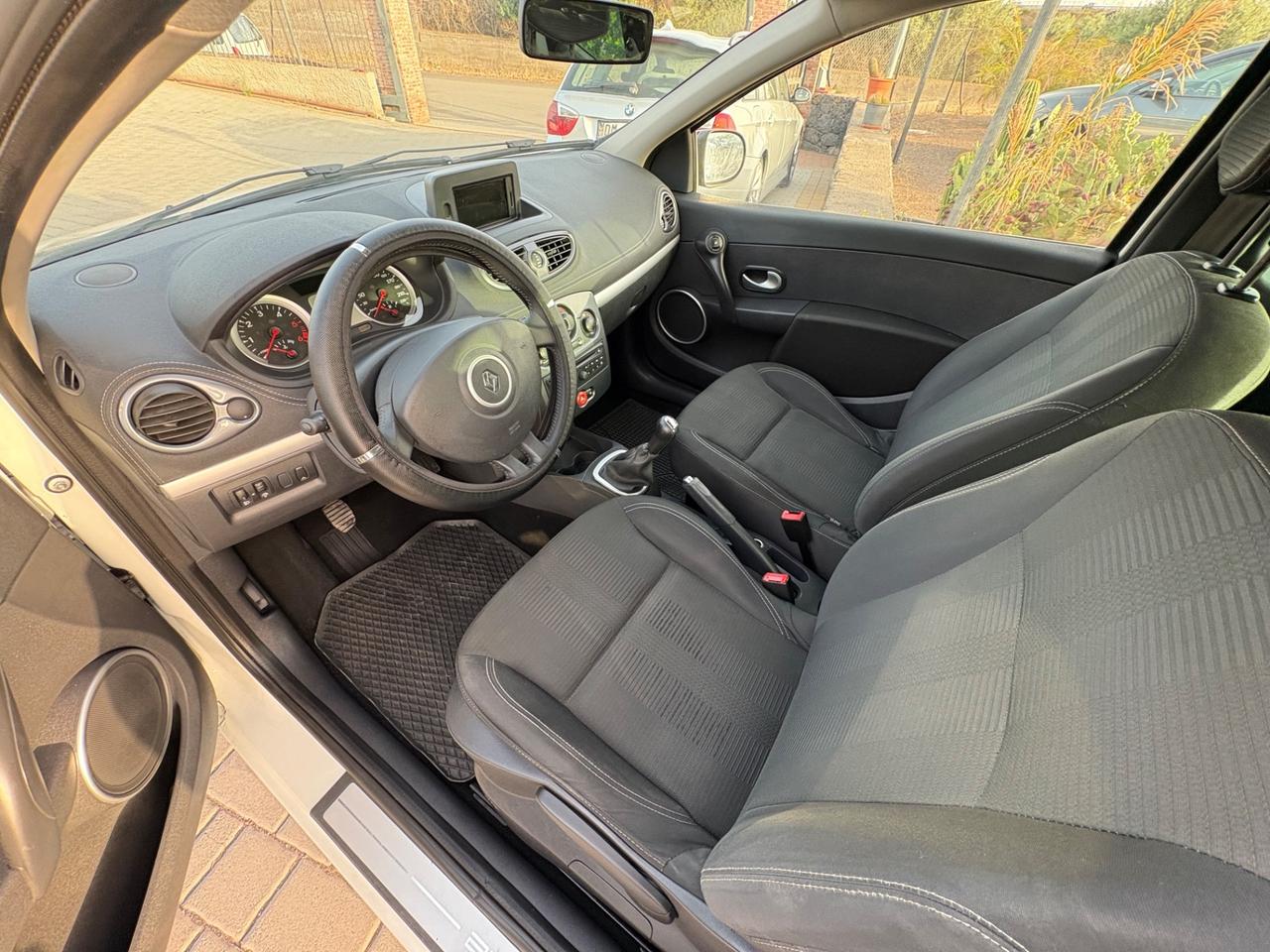 Renault Clio 1.5 dCi 75CV 25th Dynamique