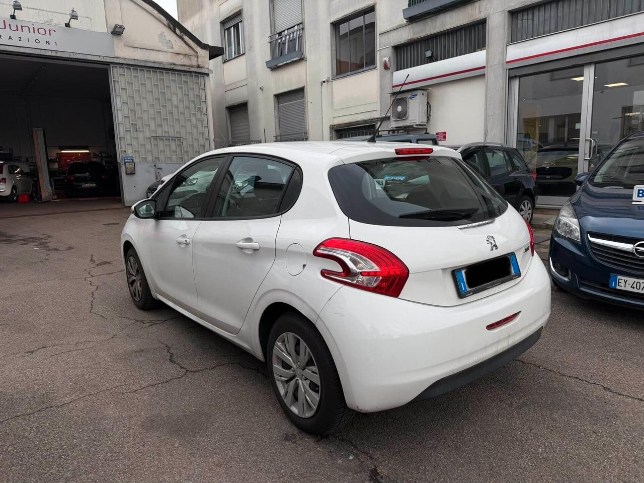 Peugeot 208 PureTech Access 5p. NEOPATENTATI