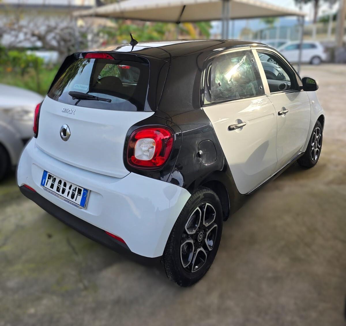 Smart ForFour 70 1.0 Youngster