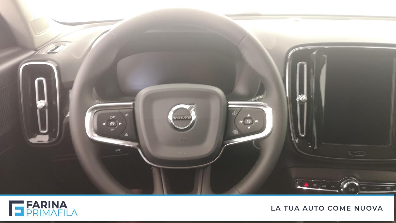 VOLVO XC40 - XC40 2.0 d3 Momentum Pro my21