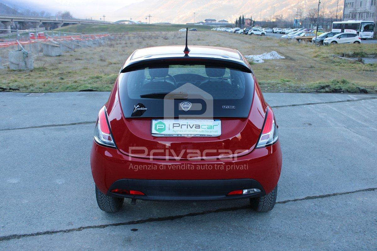 LANCIA Ypsilon 1.0 FireFly 5 porte S&S Hybrid Silver