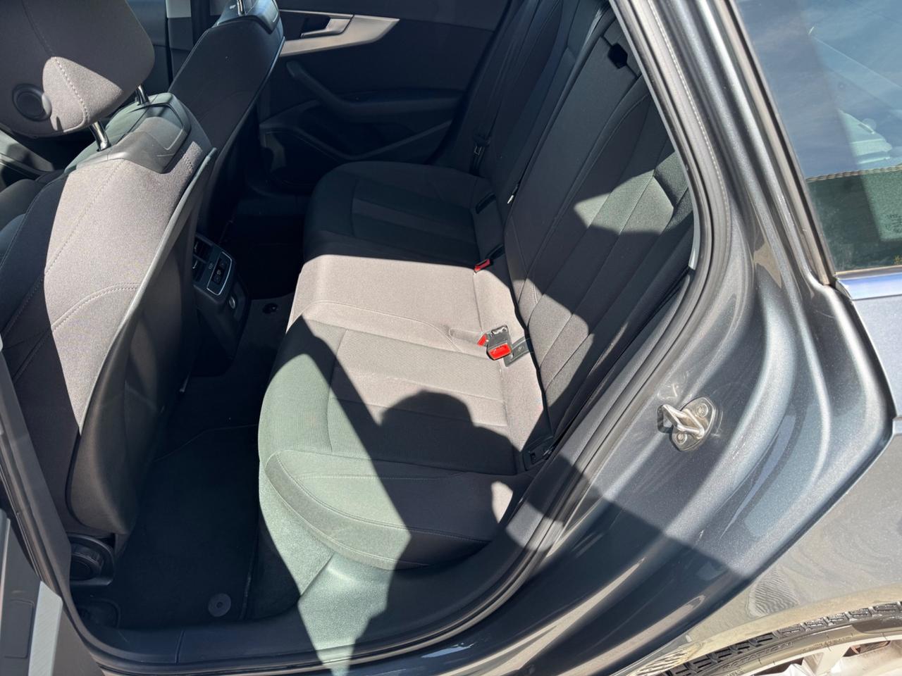 Audi A4 Avant 2.0 TDI 190 CV S tronic S line edition
