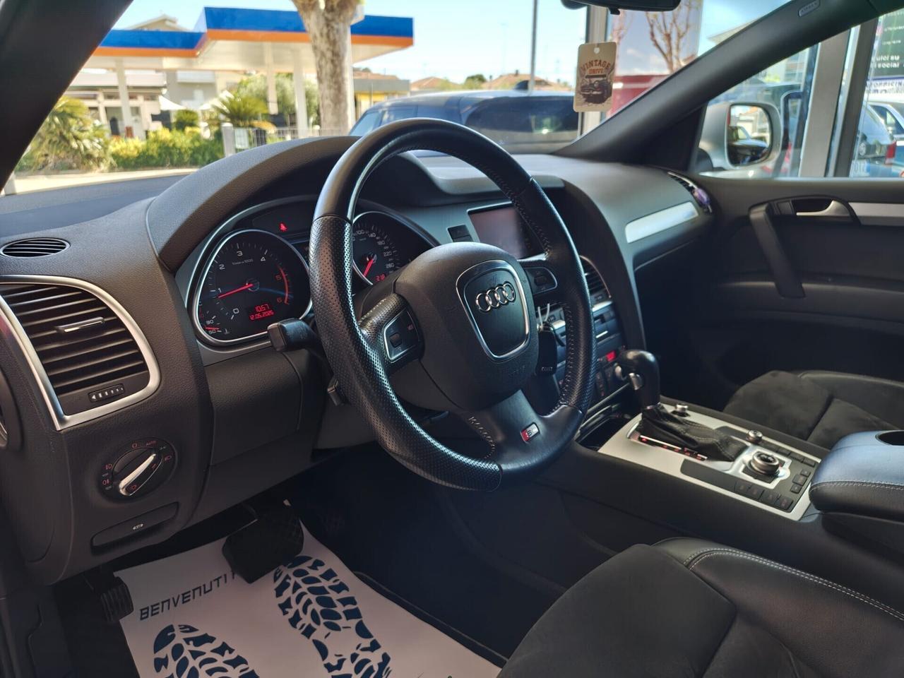 Audi Q7 3.0 TDI 240 CV quattro S-LINE GANCIO TRAINO UNIPRO