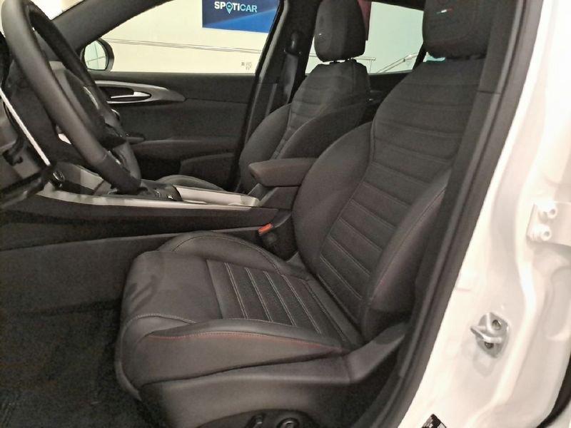 Alfa Romeo Tonale 1.5 160cv Hybrid TCT7 Tributo Italiano