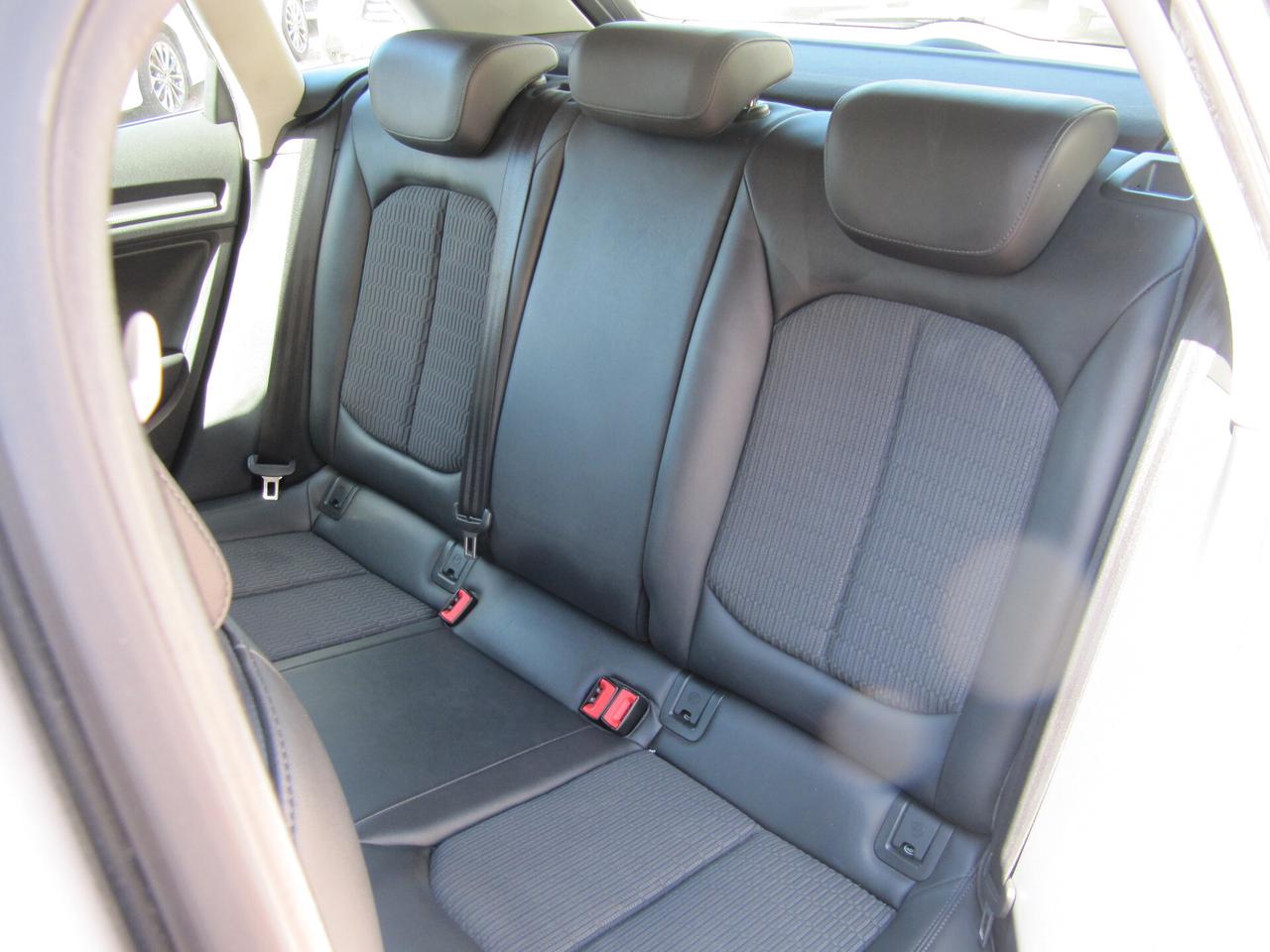 Audi A3 SPB 1.6 TDI clean diesel Ambition