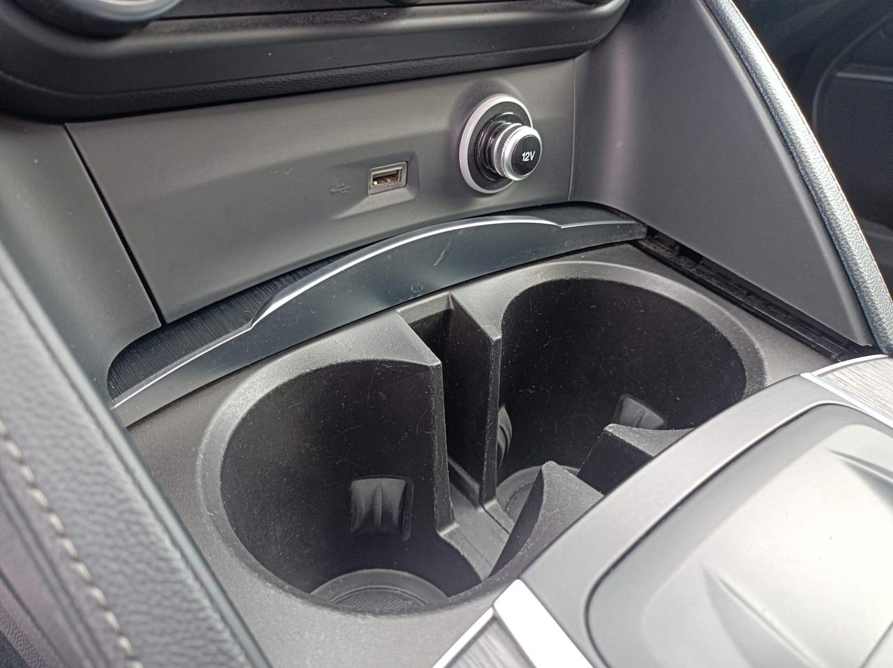 Alfa Romeo Stelvio 2.2 Turbodiesel 180 CV AT8 RWD Business