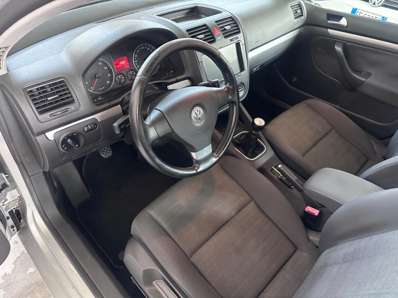Volkswagen Golf 1.6 5p. Comfortline