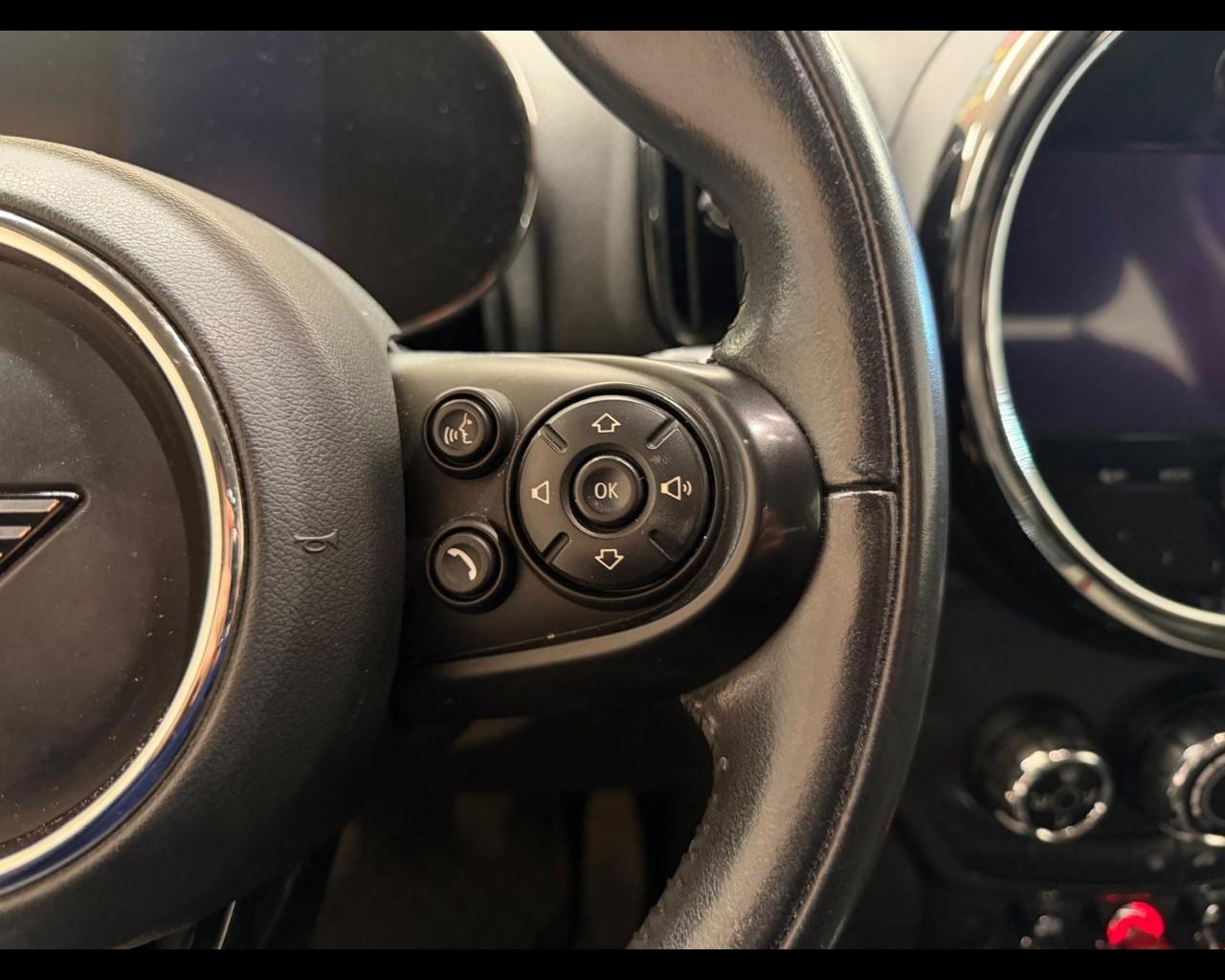 MINI Mini Countrym.(F60) - Mini 2.0 Cooper D Business Countryman