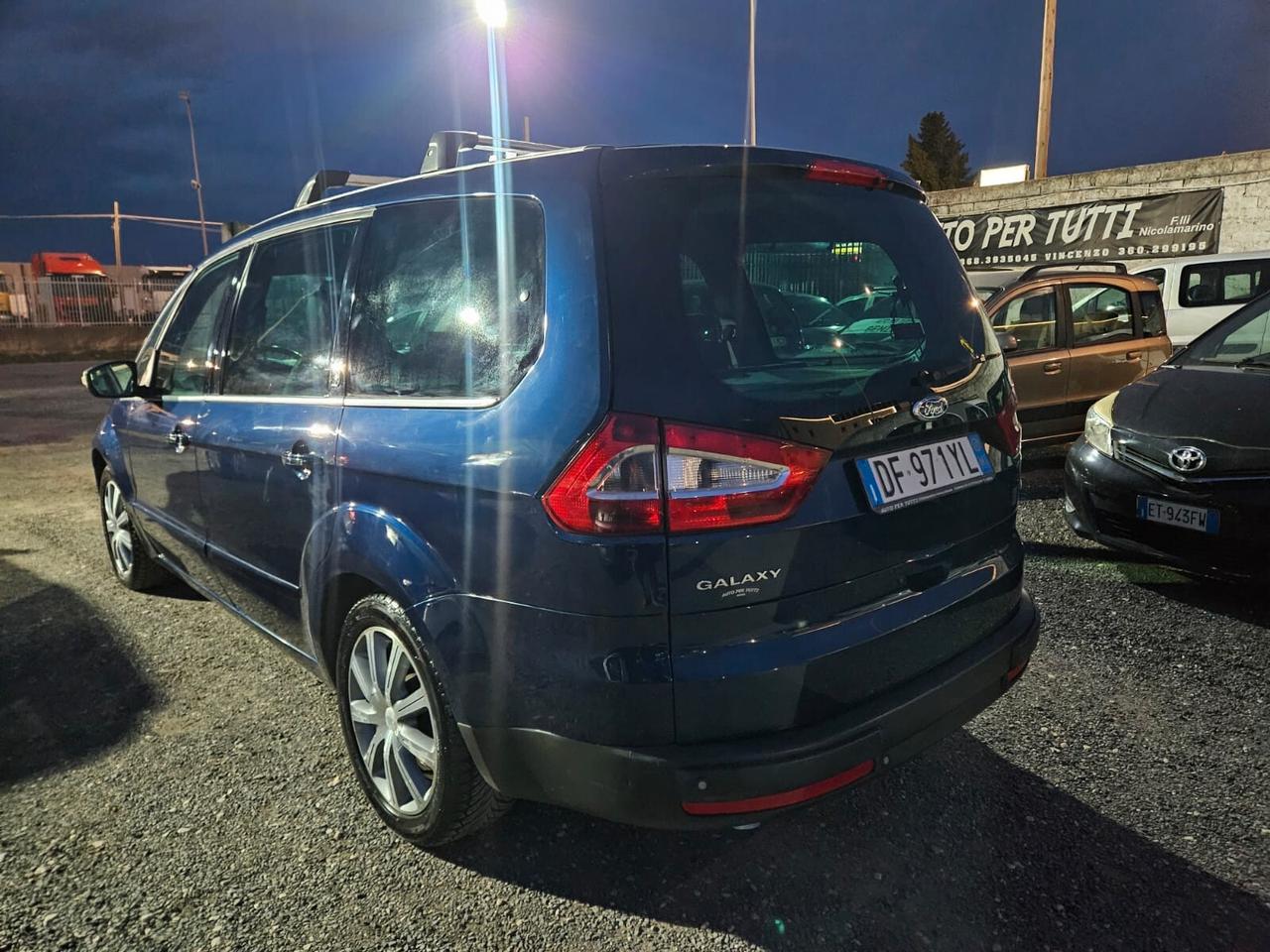 Ford Galaxy 2.0 TDCi 140 CV Ghia