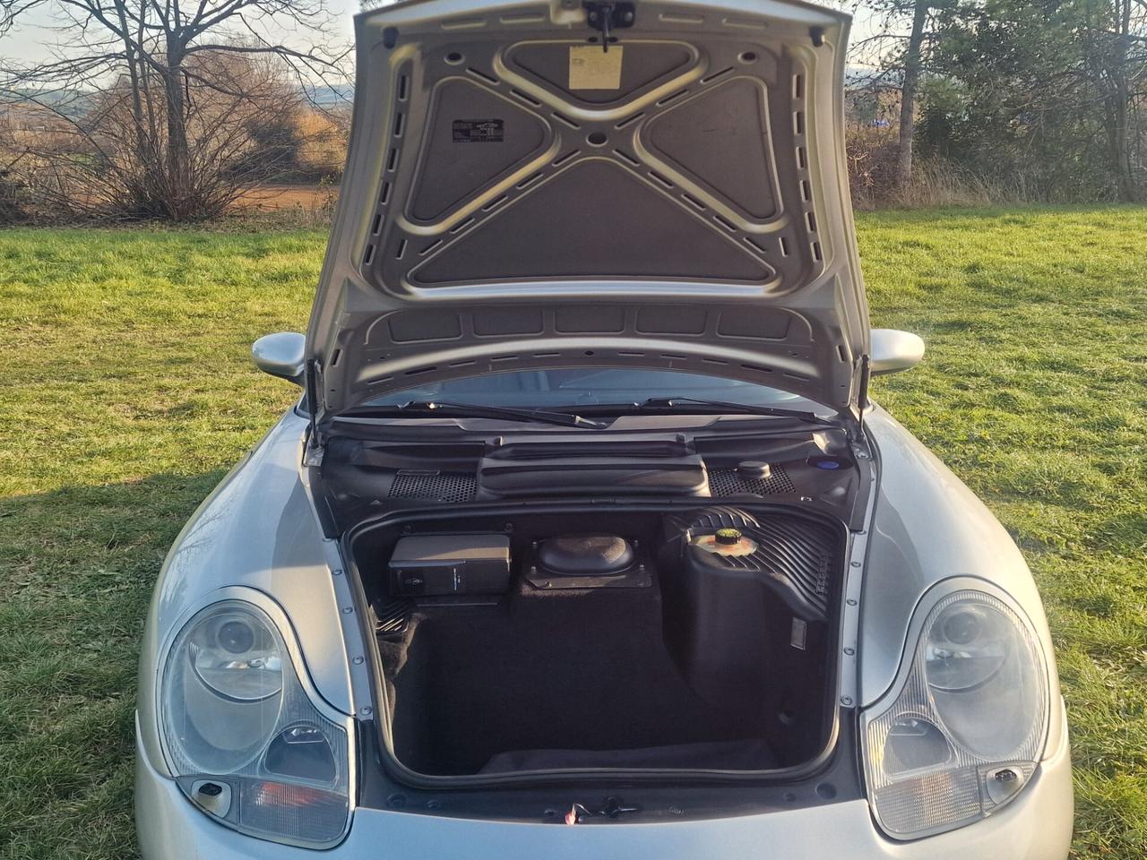 Porsche 911 Carrera 4 Cabriolet - Mod 996