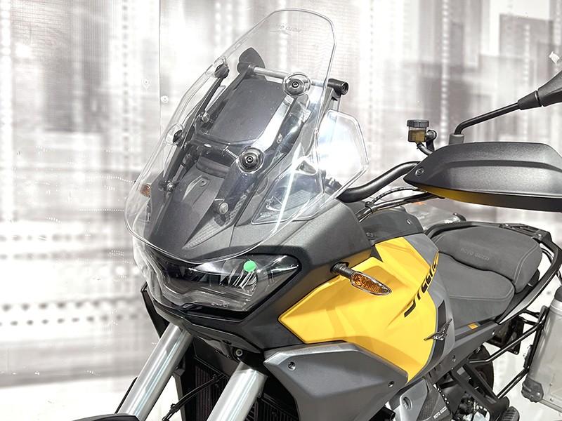 Moto Guzzi Stelvio 1000