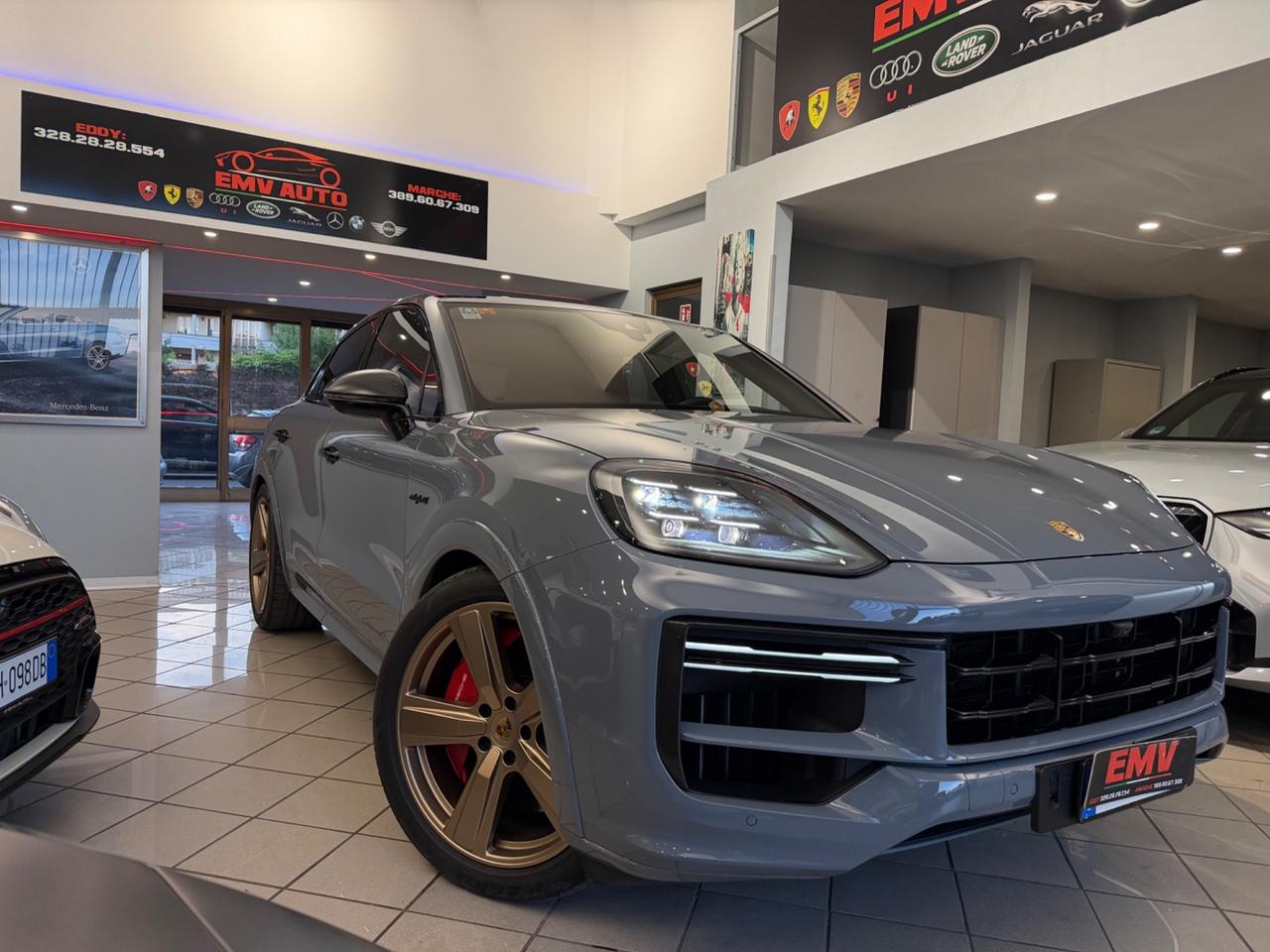 Porsche Cayenne 4.0 V8 Turbo E-Hybrid turbo 740cv