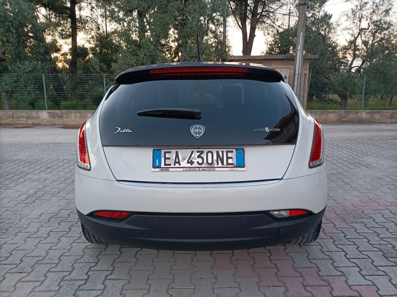 Lancia Delta 1.4 T-Jet 120 CV Platino Ecochic GPL