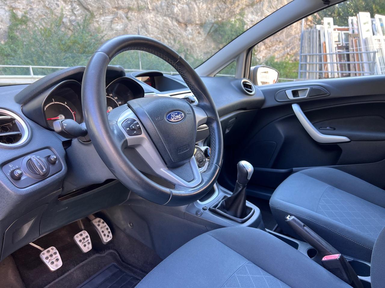 Ford Fiesta 1.4 TDCi 70CV 5 porte Titanium