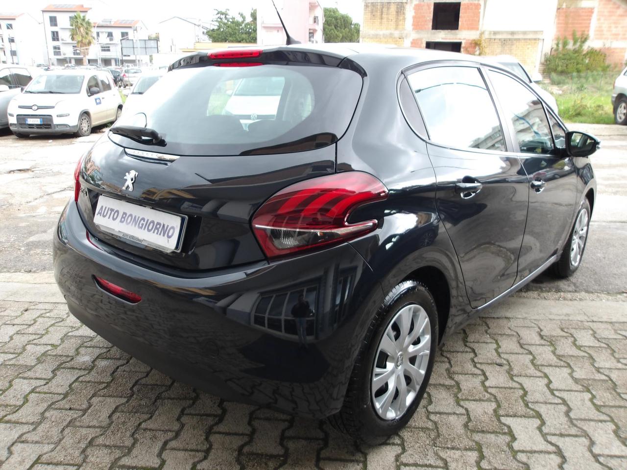 Peugeot 208 5 Porte 208 5p 1.2 puretech Active 68cv my18