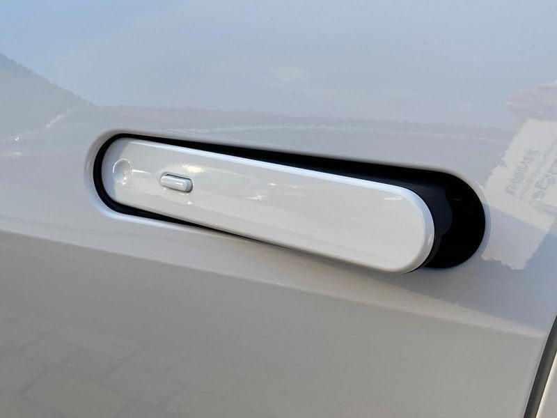 Toyota C-HR Plug-in Hybrid 220 Trend - IVA Esposta