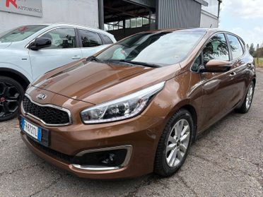 Kia Ceed cee'd 1.6 GDI 5 porte Cool automatica