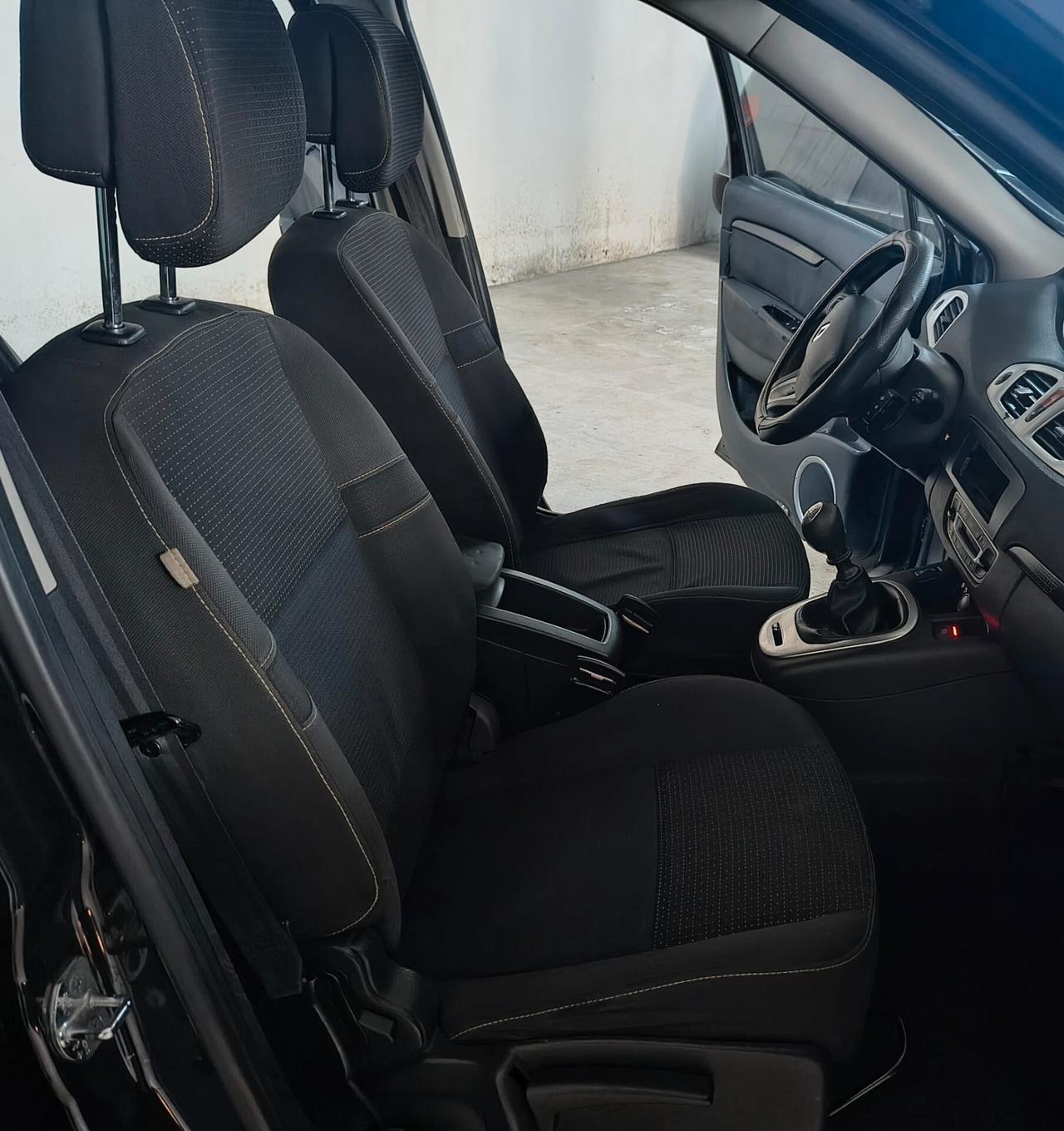 Renault Scenic Scénic 1.5 dCi 110CV Dynamique 7 POSTI