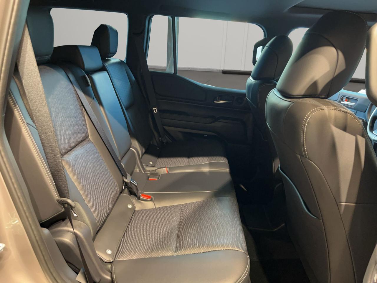 Toyota Land Cruiser 2.8 mhev Premium awd auto