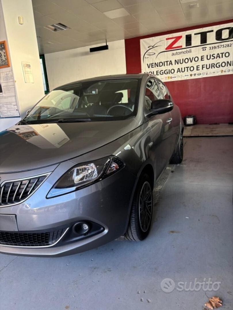 LANCIA Ypsilon 1.0 FireFly 5 porte S&S Hybrid Go