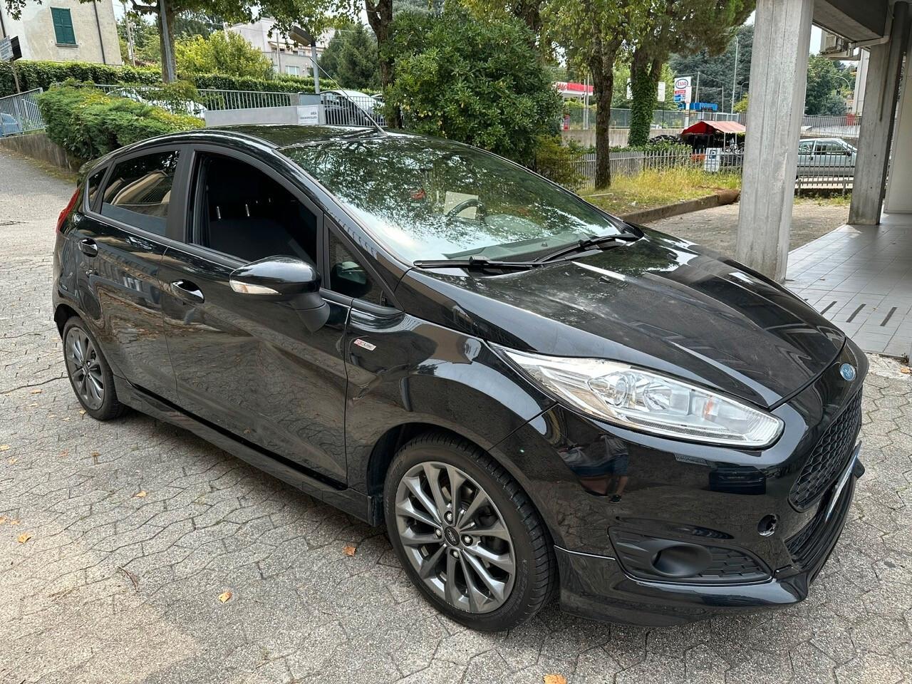 Ford Fiesta 1.5 TDCi 5 porte ST-Line