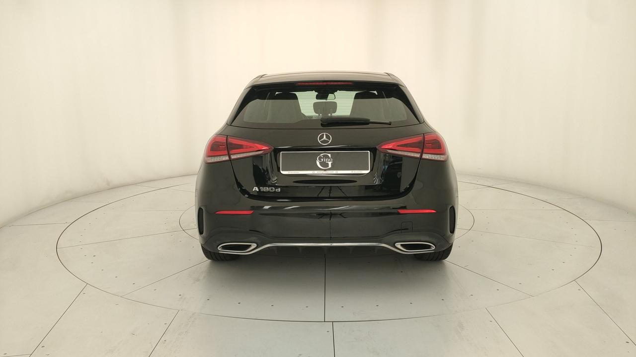 Mercedes-Benz Classe A - W177 2018 - A 180 d Premium auto
